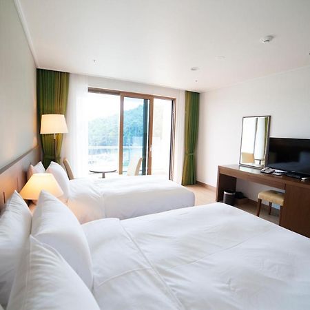 Dongwon Youthhostel Тхонйон Екстер'єр фото