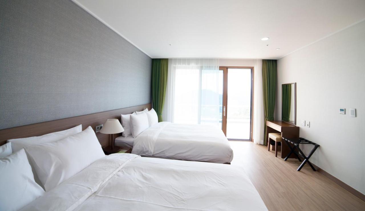 Dongwon Youthhostel Тхонйон Номер фото